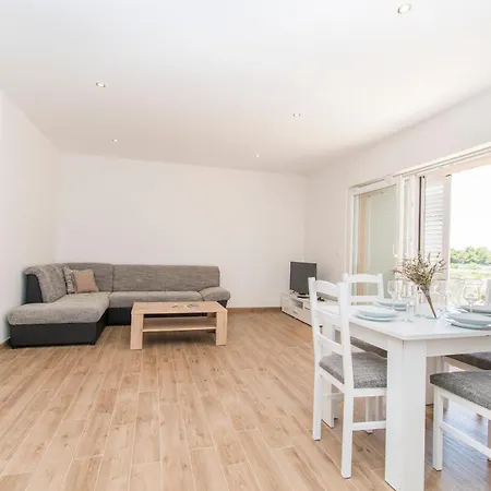 Appartement Pavlovic *