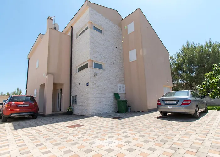 Pavlovic Apartamento Vodice